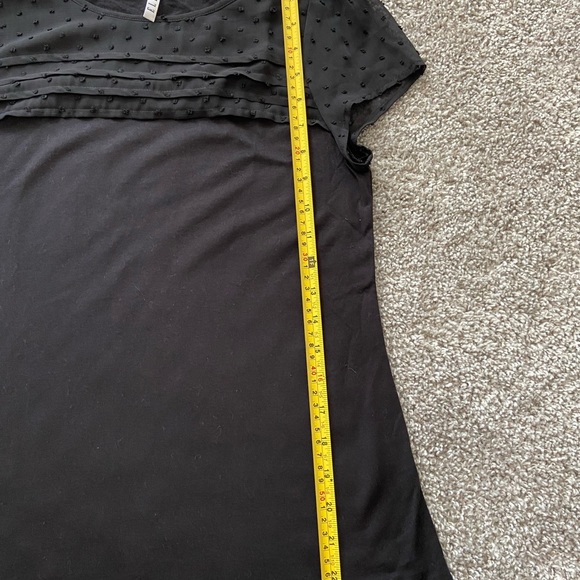 🖤 Elle New Black Top🖤 - Picture 7 of 9